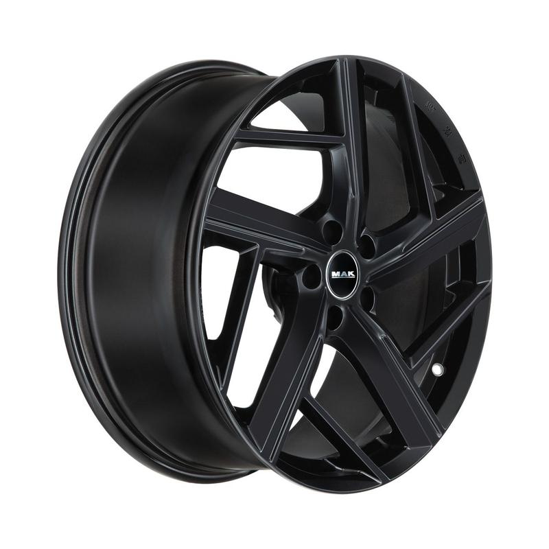 MAK QVATTRO gloss black 8.0Jx18 5x112 ET26