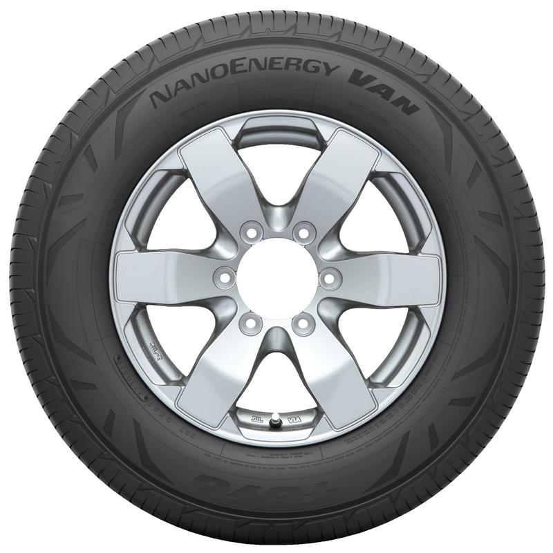 TOYO NANOENERGY VAN 215/70R16C 108/106T BSW